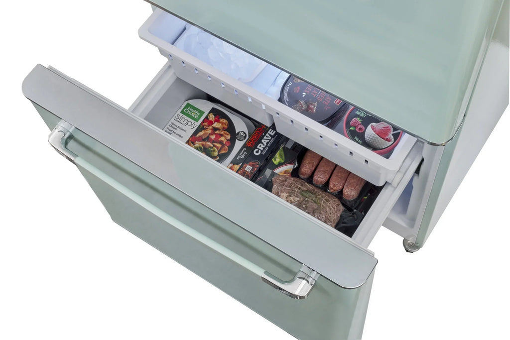 2026 NewUnique Appliances Ugp-510L Ac Classic Retro 30" Wide 17.7 Cu. Ft. Energy Star Certified