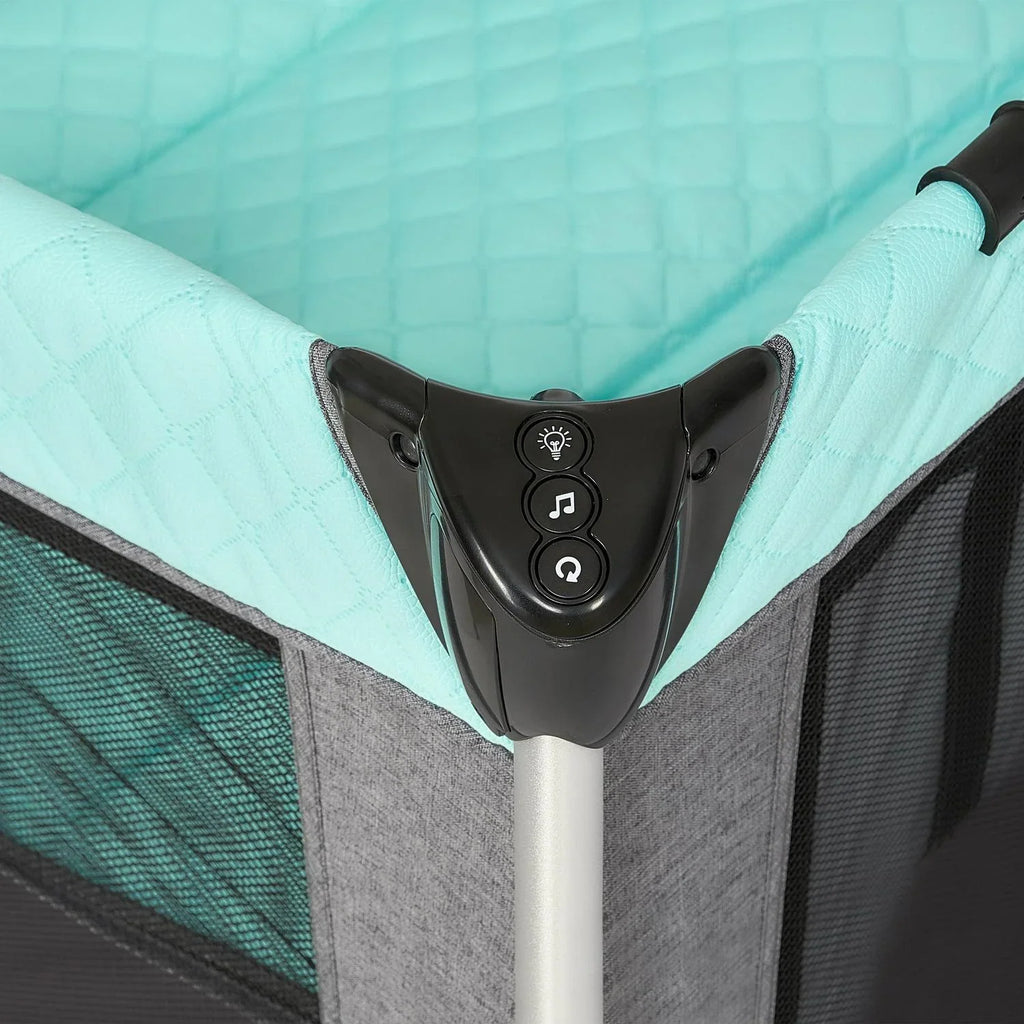 2026 NewDream On Me Princeton Deluxe Nap N Pack 3-in-1 Convertible Playard. Changer and Bassinet in Mint