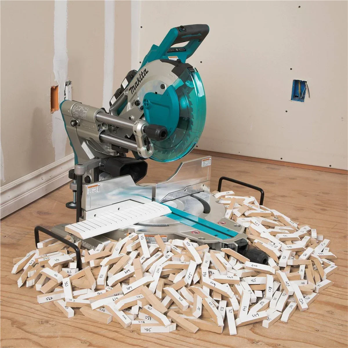 2026 NewMakita X2 LXT Brushless Cordless Dual Bevel Sliding Compound Miter Saw w/ Laser