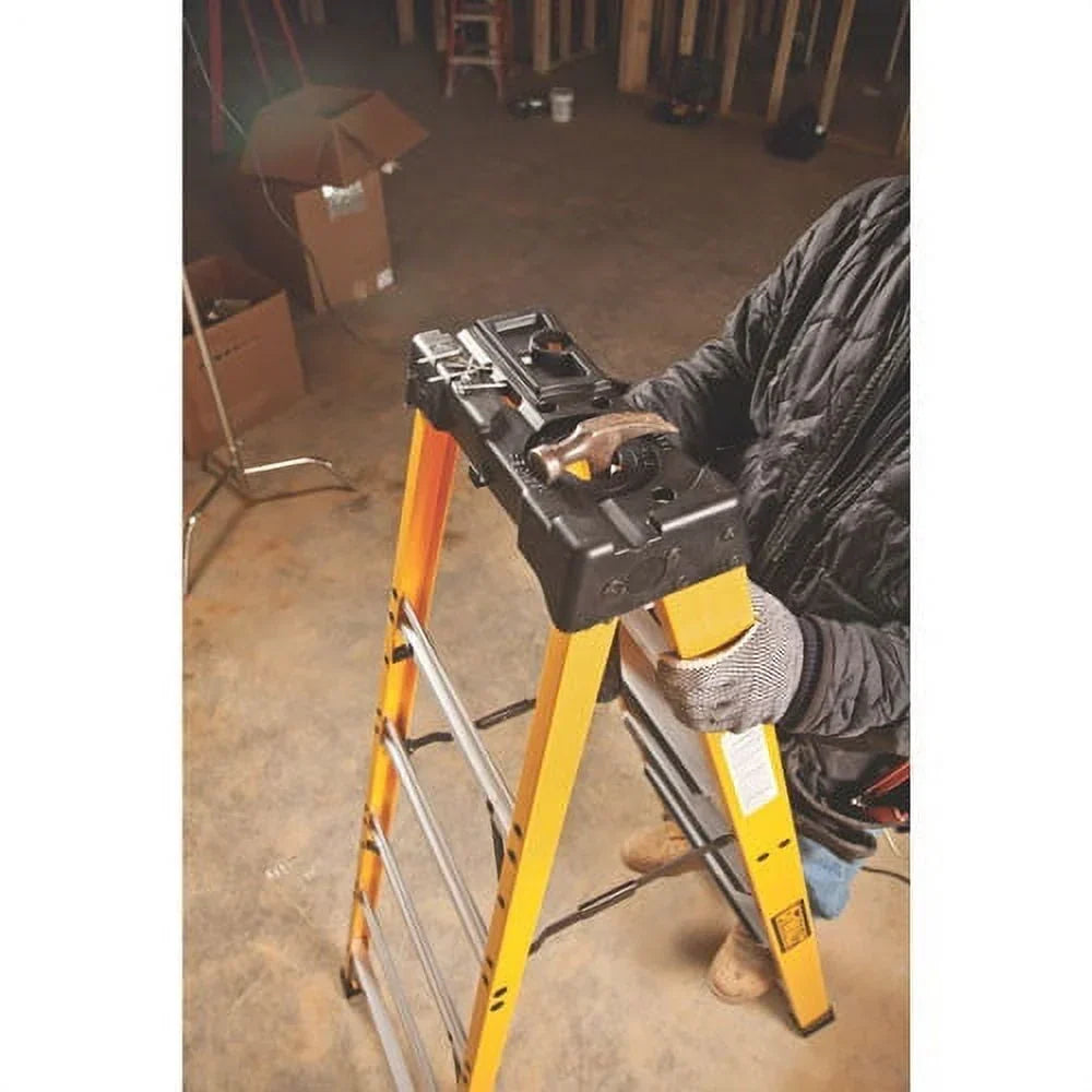 2026 NewDewalt 4-foot Fiberglass Step Ladder, Type Ia, 300-pound Load Capacity, Dxl3010-04