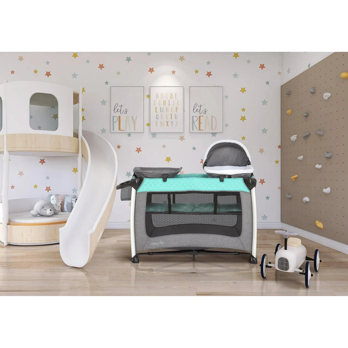 2026 NewDream On Me Princeton Deluxe Nap N Pack 3-in-1 Convertible Playard. Changer and Bassinet in Mint