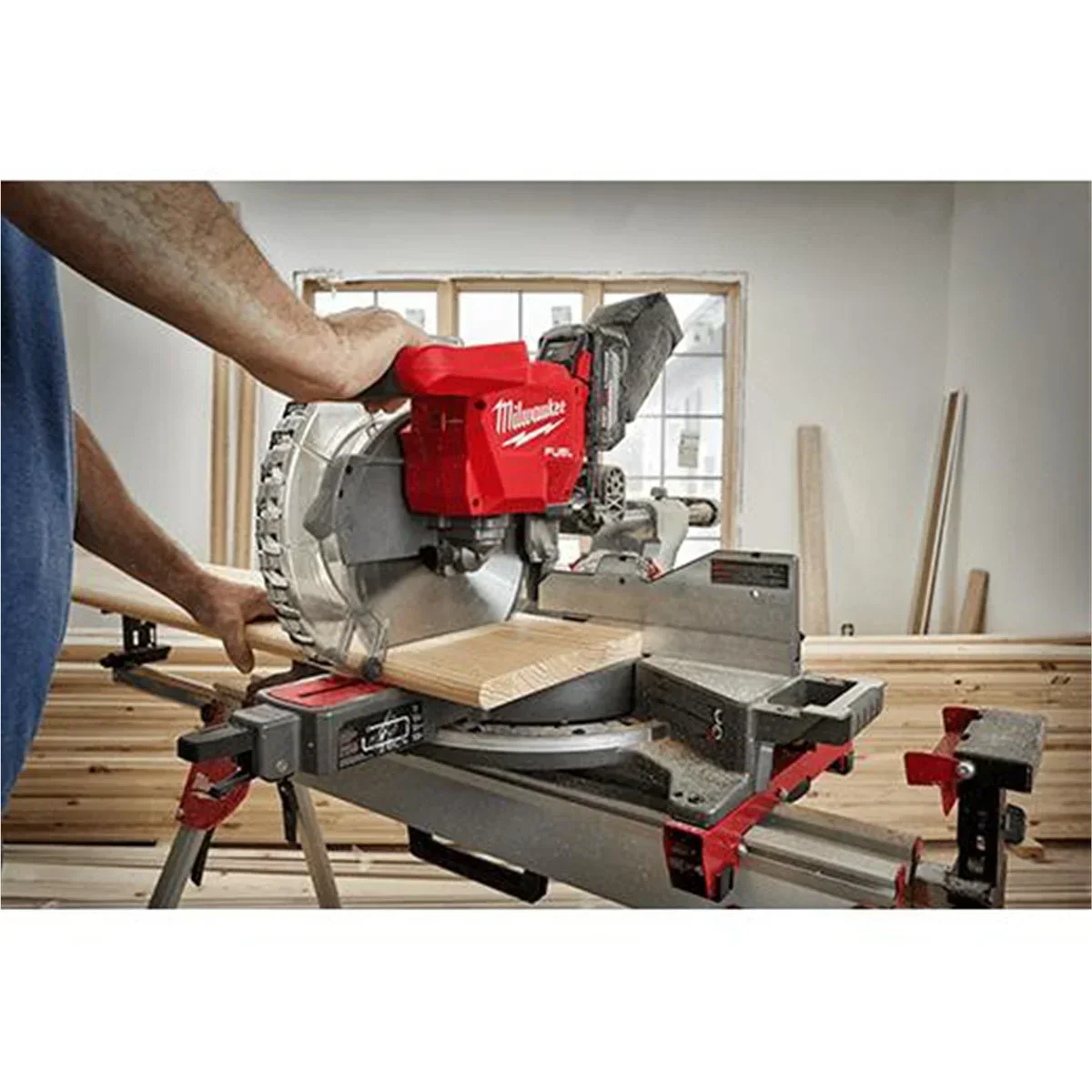 2026 NewMilwaukee 2739-20 M18 FUEL 12" Dual Bevel Sliding Compound Miter Saw