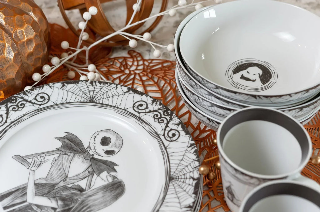 2026 NewThe Nightmare Before Christmas 16-Piece Ceramic Dinnerware Set