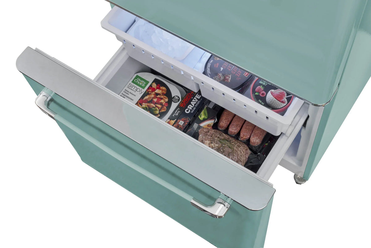 2026 NewUnique Appliances Ugp-510L Ac Classic Retro 30" Wide 17.7 Cu. Ft. Energy Star Certified