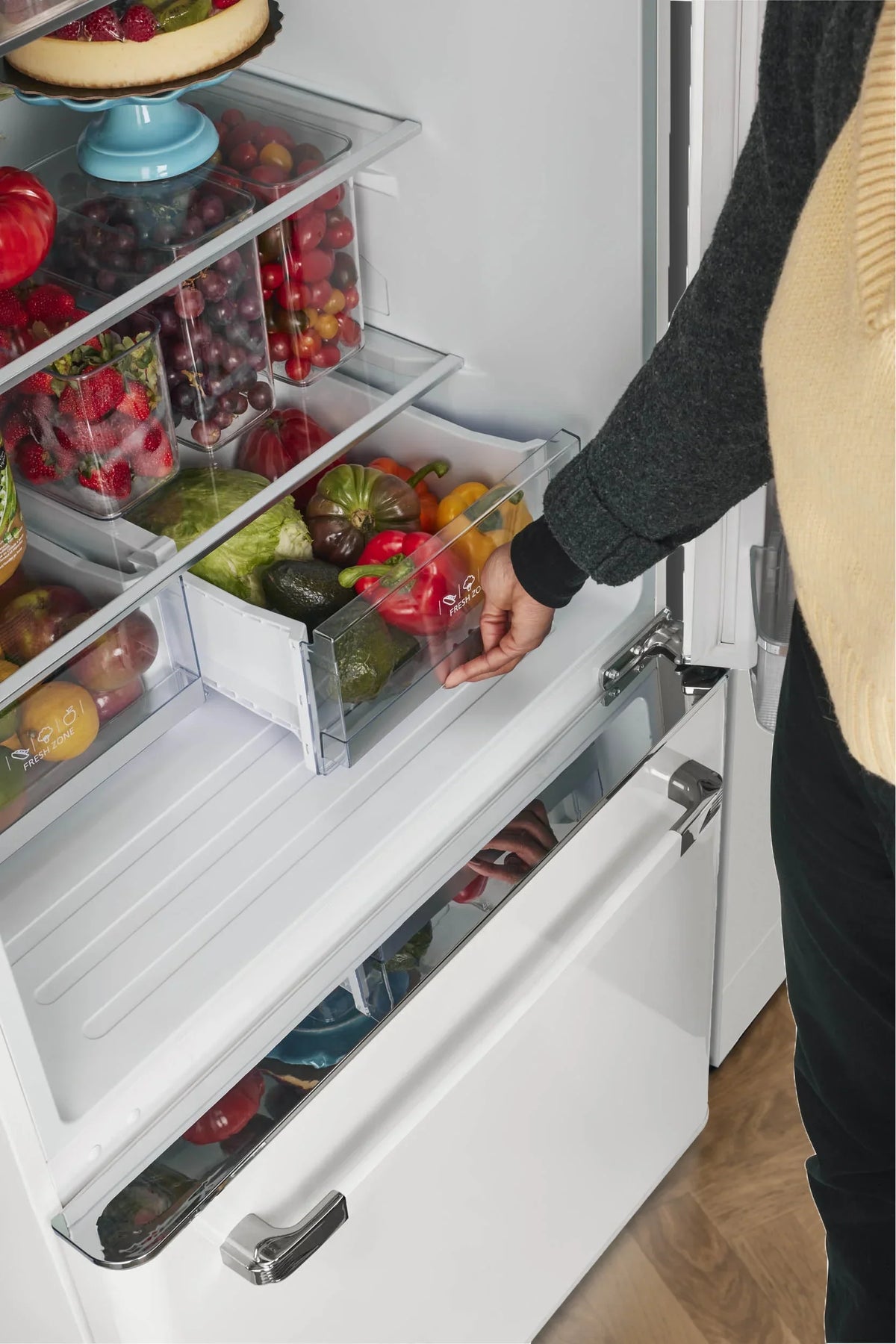 2026 NewUnique Appliances Ugp-510L Ac Classic Retro 30" Wide 17.7 Cu. Ft. Energy Star Certified